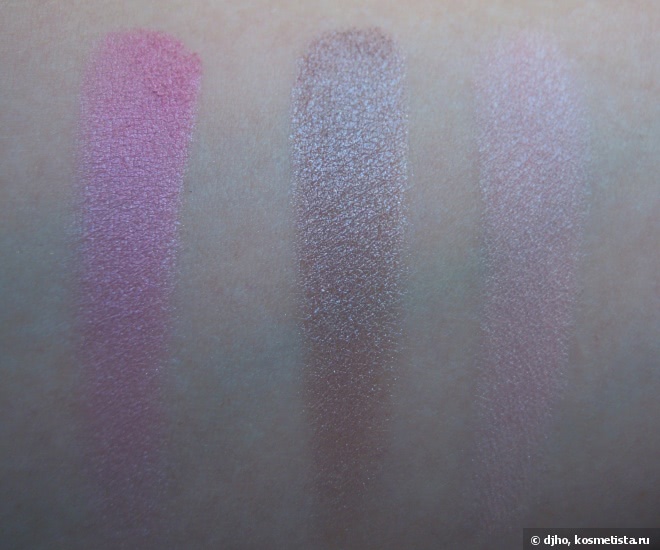 Shiseido Luminizing Satin Eye Color Trio #rd299 Beach Grass; #RD 711 Pink Sands