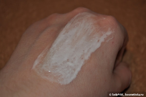 Очищение для лица, требующее смывание водой (марок Biotherm, Clarins, Estee Lauder, Green Mama, Guerlain, Helena Rubinstein, L'Occitane, Matis, Sisley)