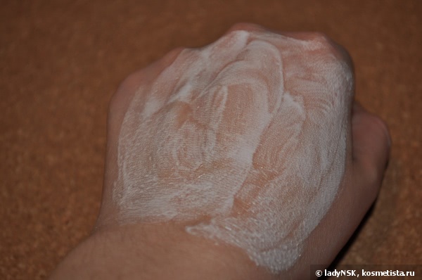 Очищение для лица, требующее смывание водой (марок Biotherm, Clarins, Estee Lauder, Green Mama, Guerlain, Helena Rubinstein, L'Occitane, Matis, Sisley)