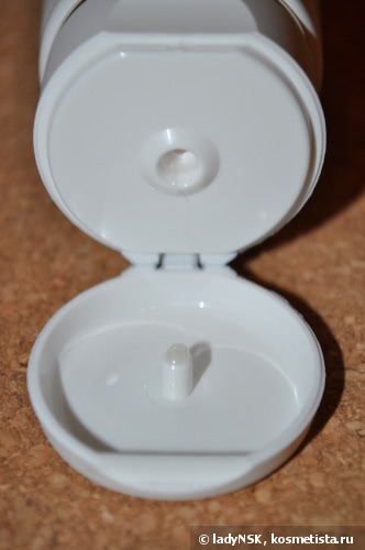 Очищение для лица, требующее смывание водой (марок Biotherm, Clarins, Estee Lauder, Green Mama, Guerlain, Helena Rubinstein, L'Occitane, Matis, Sisley)