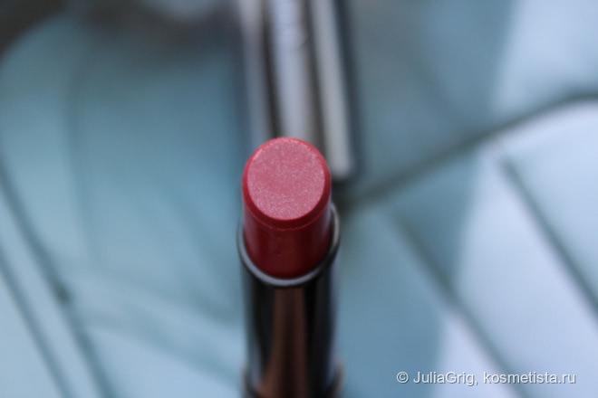 Givenchy Rouge Interdit Vinyl - №12 (Grenat Envoûtant)
