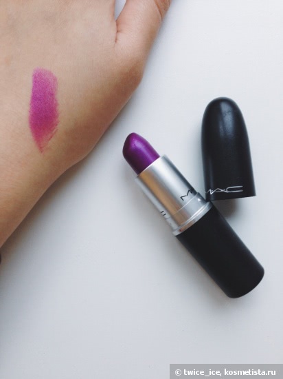 MAC Lipstick Violetta