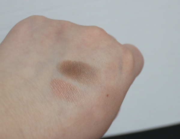 Старики-разбойники - классика для голубых глаз - тени Essence Quattro Eyeshadow №05 To die for и Lumene Blueberry Long-Wear Duo Eyeshadow №3 Sand in the Stream