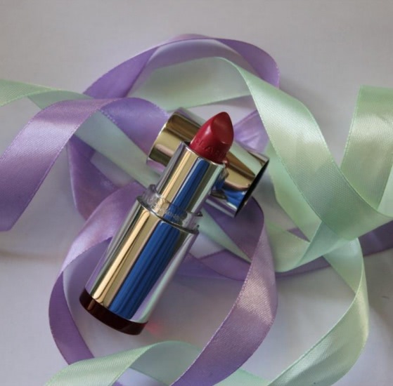 Помады Clarins серии Rouge Eclat и одна Joli Rouge