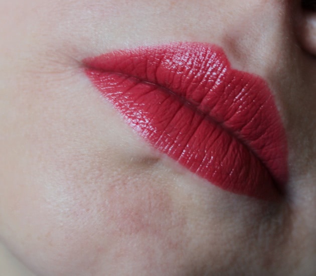 Помады Clarins серии Rouge Eclat и одна Joli Rouge
