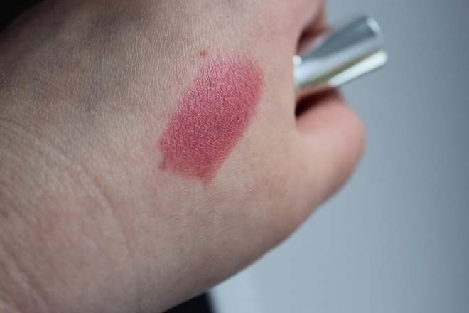 Странная гостья - Clinique High Impact Lip Colour SPF 15 №19 Extreme Pink