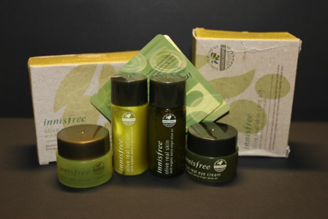 Чудесные оливки из набора Innisfree Olive real skin care kit with extra virgin olive oil - тонер, лосьон, крем и крем для глаз