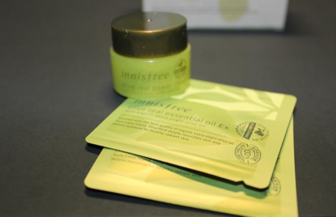 Чудесные оливки из набора Innisfree Olive real skin care kit with extra virgin olive oil - тонер, лосьон, крем и крем для глаз