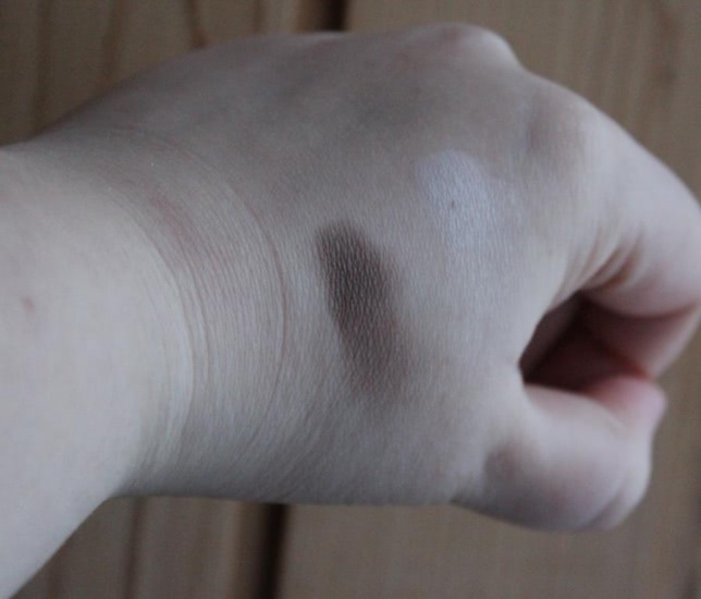 SkinFood My Short Cake Eye Shadow тени в оттенках Swh02 и Sbr03