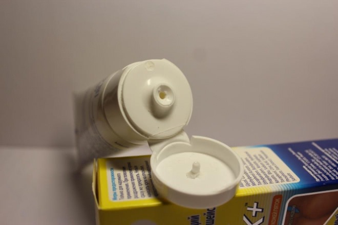 Scholl Восстанавливающий крем для потрескавшейся кожи пяток Active Repair K+. Проблема трещин на пятках решена