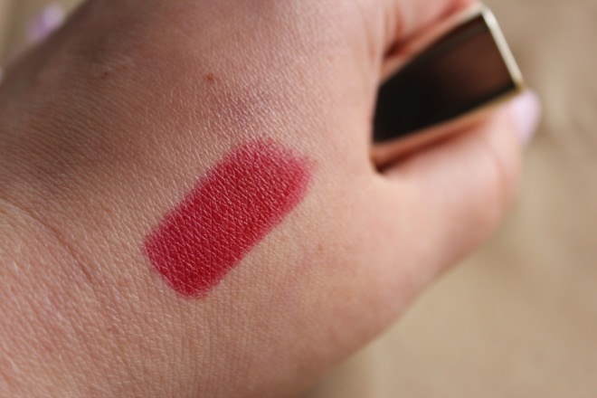 Очень торжественная L'Oreal Color Riche 364 Place Vendome