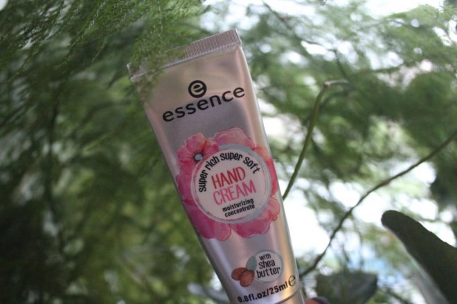 Крем для рук Essence Super rich super soft hand cream