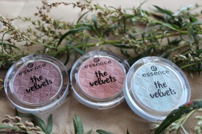 Essence The velvets. Velvety-soft&longlasting eyeshadow. Акварельный макияж на каждый день