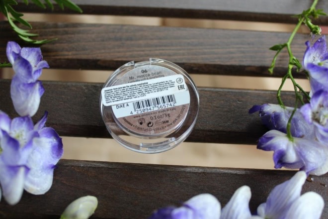Essence The velvets. Velvety-soft&longlasting eyeshadow. Акварельный макияж на каждый день