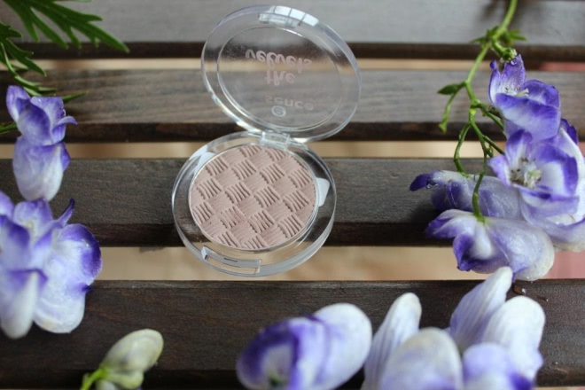 Essence The velvets. Velvety-soft&longlasting eyeshadow. Акварельный макияж на каждый день