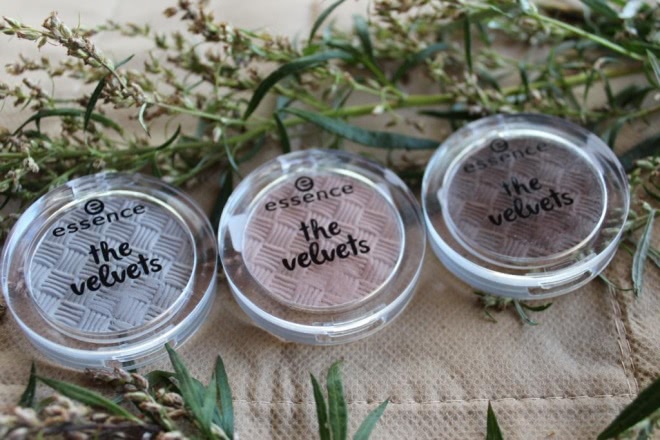Essence The velvets. Velvety-soft&longlasting eyeshadow. Акварельный макияж на каждый день