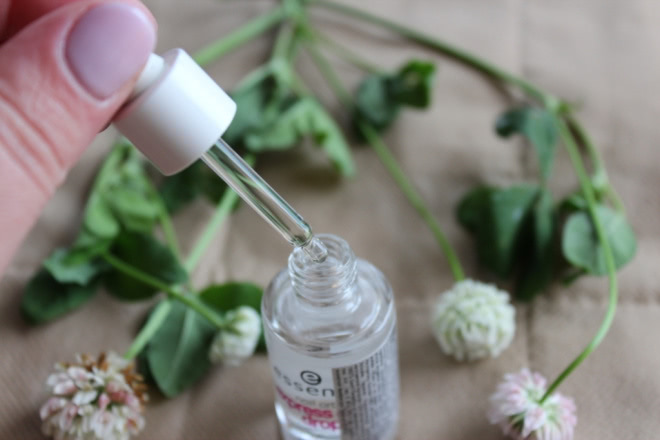 Essence nail art express dry drops Покрытие верхнее для быстрого высыхания лака