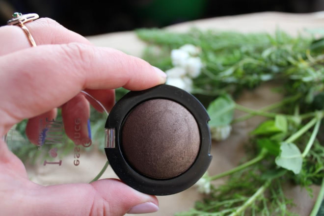 Essense I love nude Eyeshadow 06 Coffee bean