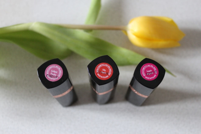 Avon True colour - новая серия помад