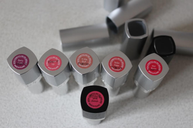 Продолжение и окончание плотного знакомства с помадами Avon