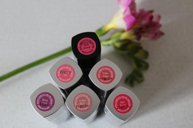 Продолжение и окончание плотного знакомства с помадами Avon