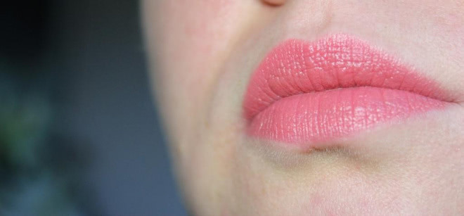 Продолжение и окончание плотного знакомства с помадами Avon