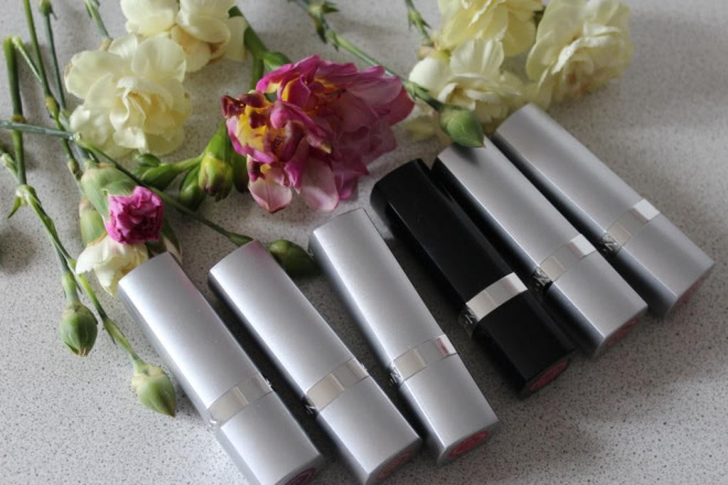 Продолжение и окончание плотного знакомства с помадами Avon