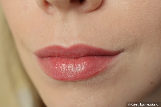 Помада Burberry Lip Mist Natural Sheer Lipstick #206 Blueberry