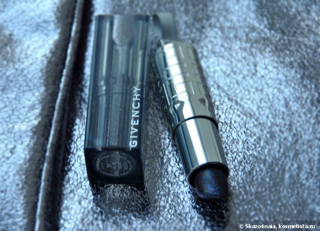 Помада Givenchy Rouge a Levres Revelateur Lipstick to Enhance Natural Lip Colour #37 Prune Folie