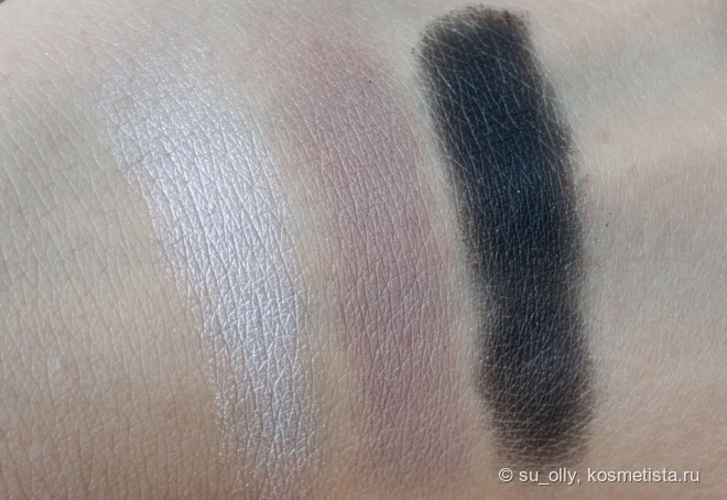 Палетка теней Make Up For Ever Artist-Shadows 1