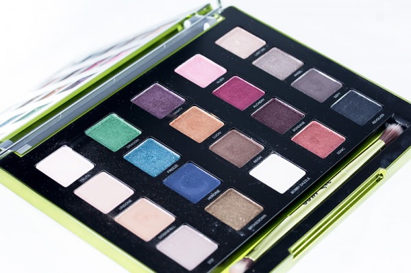 Urban Decay Vice 3 Eyeshadow Palette - еще одна прекрасная палетка от UD