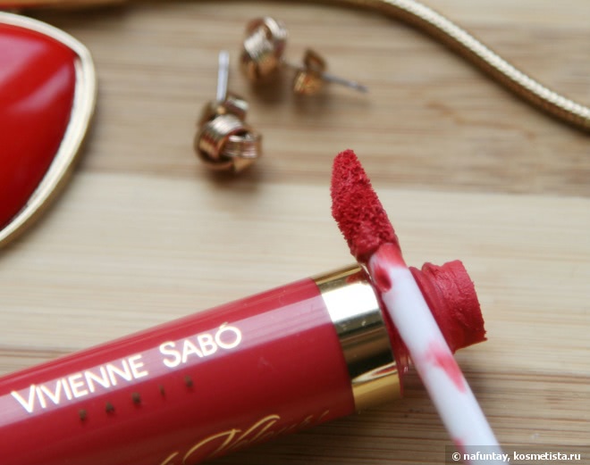 Бархат на губах или Velvet liquid Lipstick Levres de Velours от Vivienne Sabo Paris в оттенке 205