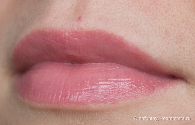 Essence sheer&shine lipstick в оттенке 11 All About Cupcake