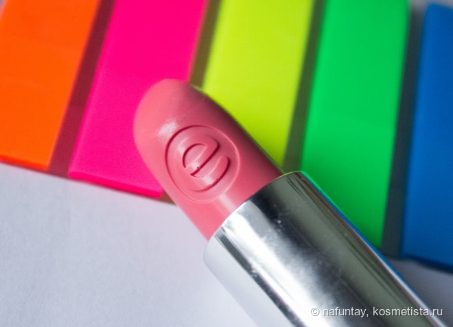 Essence sheer&shine lipstick в оттенке 11 All About Cupcake