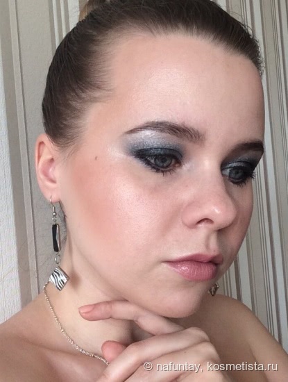 Крутая палетка теней от Sleek MakeUp I-Divine Eyeshadow Palette IN BAD Girl