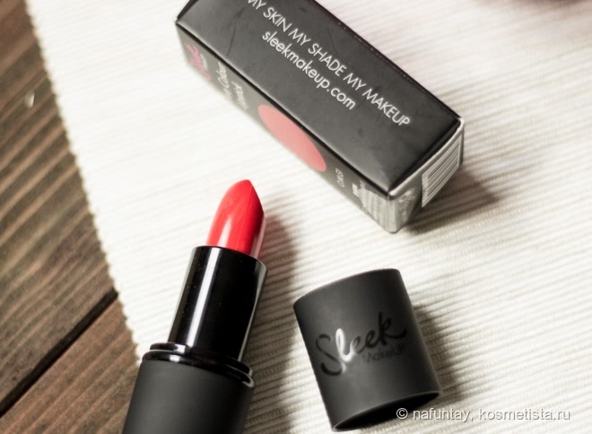 Краснее красного Sleek MakeUp True Colour Lipstick в оттенке OMG 784