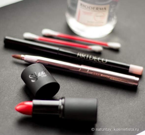 Краснее красного Sleek MakeUp True Colour Lipstick в оттенке OMG 784