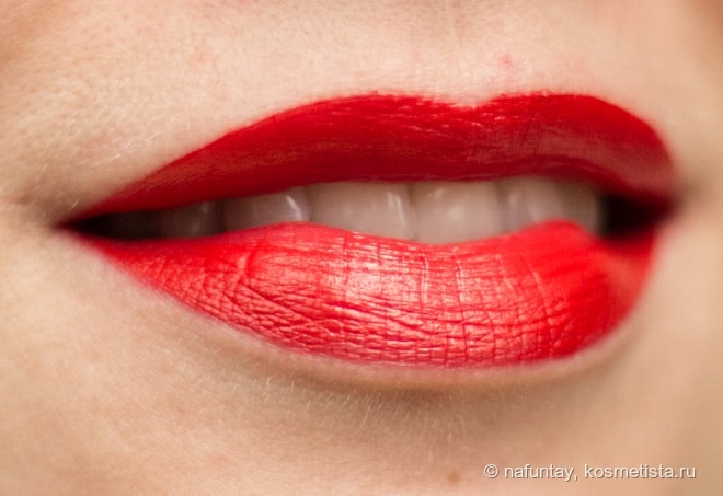 Краснее красного Sleek MakeUp True Colour Lipstick в оттенке OMG 784