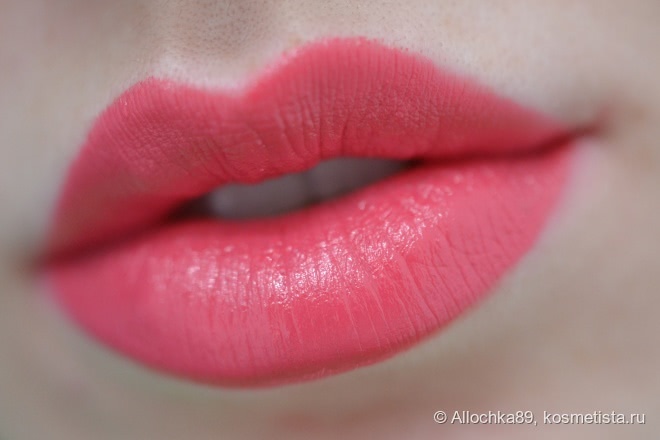 Помады Rouge Dior в оттенках 028 Mazette и 760 Times square