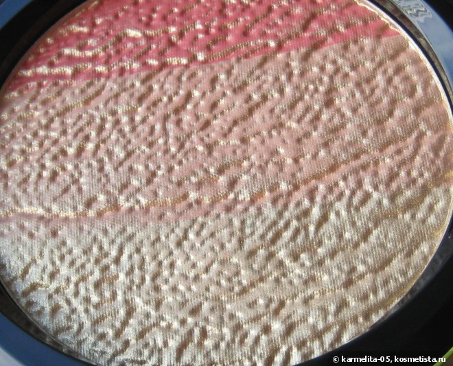 Красавица MAC Freshen Up High-Light Powder (Wash & Dry)