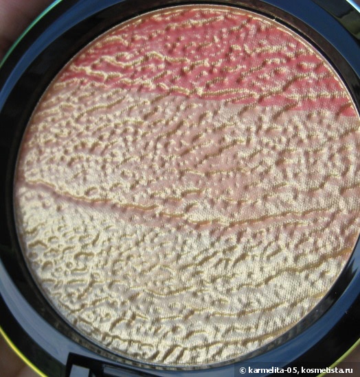 Красавица MAC Freshen Up High-Light Powder (Wash & Dry)