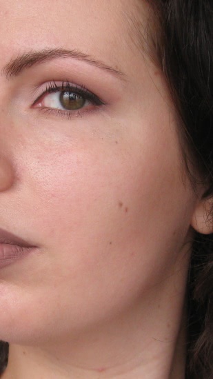 MAC powder blush Next to skin - скульптор, за которым стоит охотиться