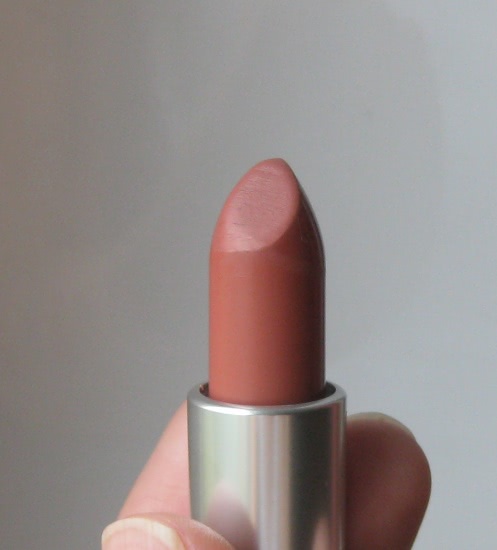 Два нюда - МАС Matte Lipstic Velvet Teddy, MAC Amplified Creme Lipstick Blankety