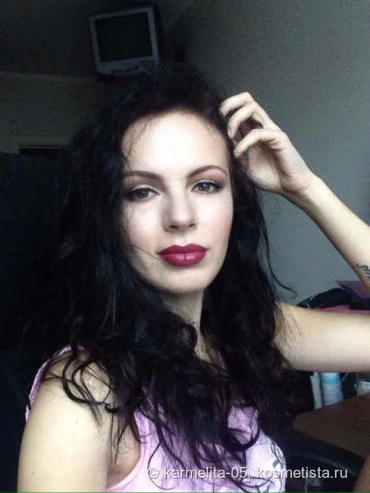 Clarins Joli Rouge 744 Soft Plum - специально для морозной зимы)