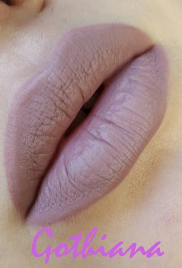 Ну что, деваньки, устроим рок в этой дыре c Lime Crime Velvetines liquid matte lipstick в оттенке Cashmere?
