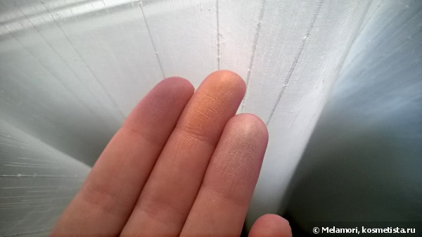 Shiseido Luminizing Satin Eye Color Trio в оттенке RD 299 (Beach Grass)