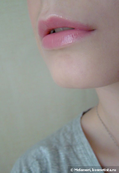 Новинка 2015 - Блеск для губ Dior Rouge Dior Brillant lipshine & care couture color #263 Swan