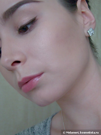 Новинка 2015 - Блеск для губ Dior Rouge Dior Brillant lipshine & care couture color #263 Swan