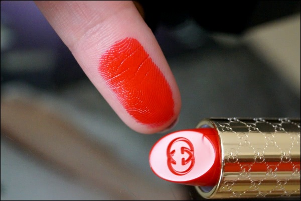 Gucci Audacious Color-Intense Lipstick №140 Iconic Red
