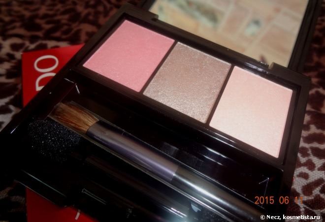 Shiseido Luminizing Satin Eye Color Trio RD 711 Pink Sands